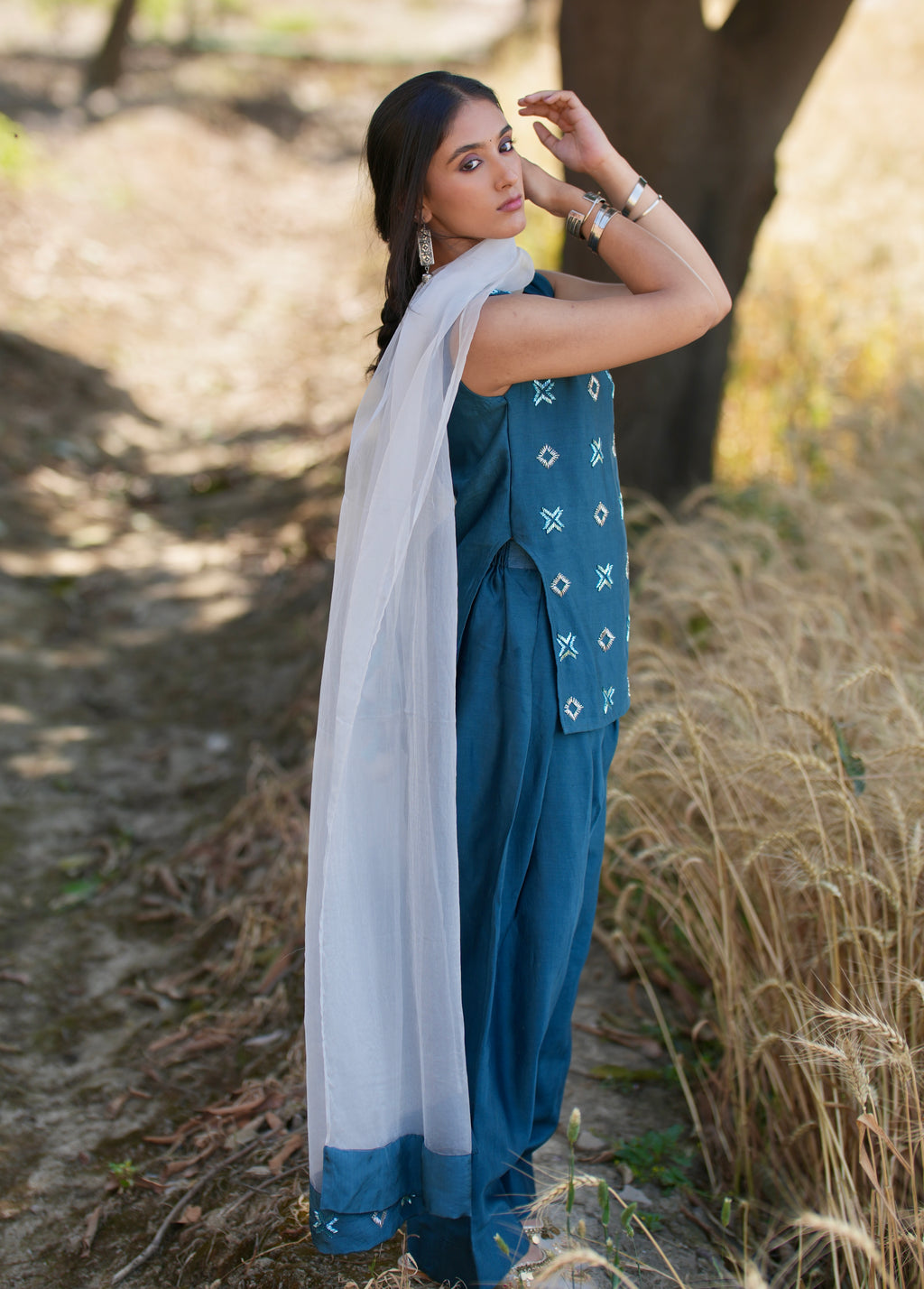 Phulwari – Chanderi Silk Short Kurta with Farshi Salwar & Organza Dupatta